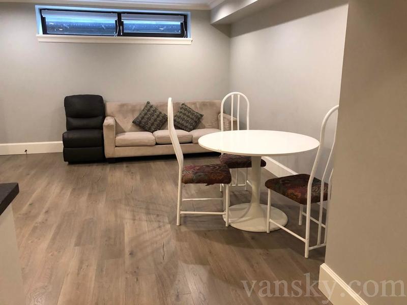 210118225827_3. living dining area.jpg